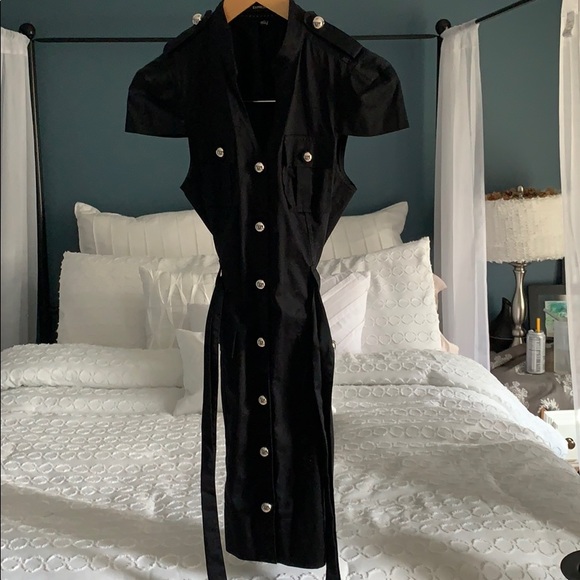 Black dress - Picture 3 of 3